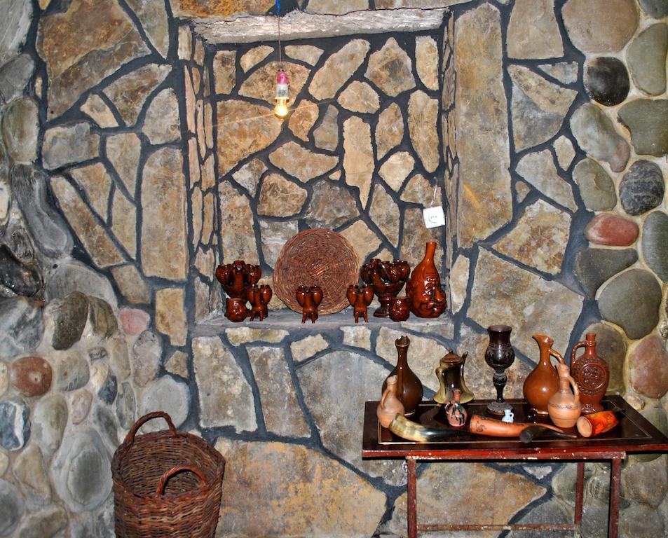 Tamar Guest House Гори Экстерьер фото